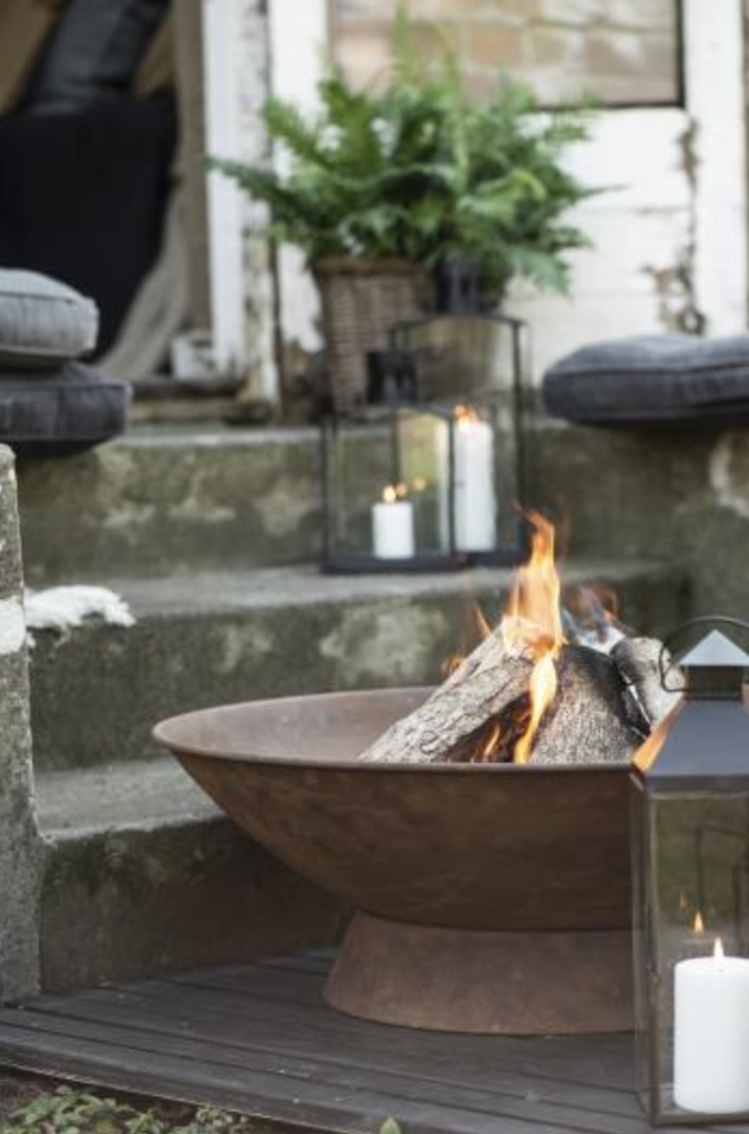 Feuerschale auf Fuss - rost