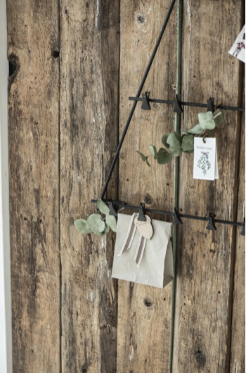 Tannenbaum mit Clips für die Wand