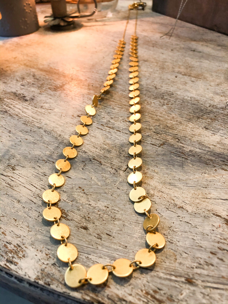 Kette Shadow Necklace matt gold 100 cm - SENCE COPENHAGEN